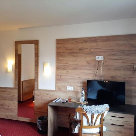 Hotel Haus Krone Bexbach Exterior foto