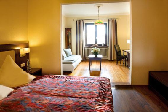 Hotel Haus Krone Bexbach Quarto foto