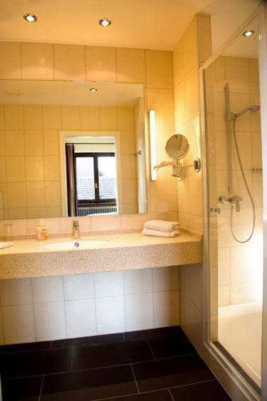 Hotel Haus Krone Bexbach Quarto foto